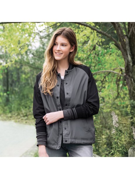 TM92714_990_B__ONS_5144